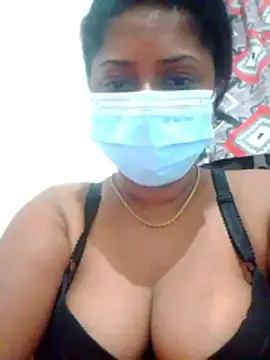 Snapshot of boosypussy chatting on 05/27/26, 10:39 boosypussy online show from 05/27/26, 10:39
