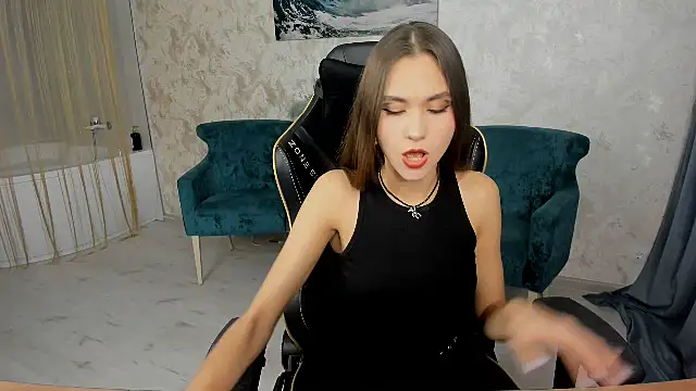 EllaCurtis online show from 11/16/25, 05:06