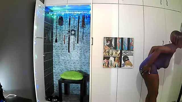 BaDSubMiss online show from 10/01/25, 04:06