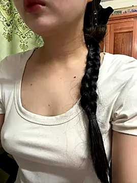 LinYi Office online show from 11/15/25, 01:42