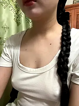 LinYi Office online show from 11/07/25, 01:43