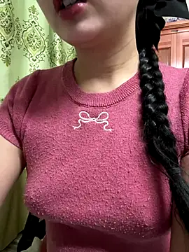 LinYi Office online show from 12/16/25, 01:32