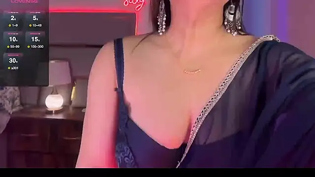 Snapshot of SunhariGirl chatting on 09/10/25, 03:49 SunhariGirl online show from 09/10/25, 03:49