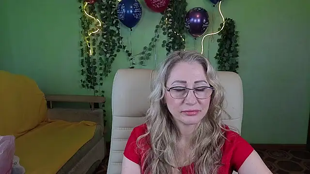 Snapshot of Habibi_Honeyy chatting on 09/09/25, 04:55 Habibi Honeyy online show from 09/09/25, 04:55