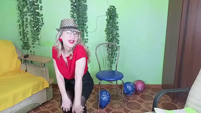 Snapshot of Habibi_Honeyy chatting on 10/10/25, 04:46 Habibi Honeyy online show from 10/10/25, 04:46