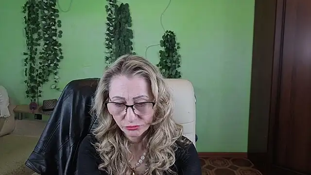 Habibi Honeyy online show from 02/05/26, 12:23