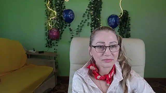 Snapshot of Habibi_Honeyy chatting on 09/23/25, 05:03 Habibi Honeyy online show from 09/23/25, 05:03