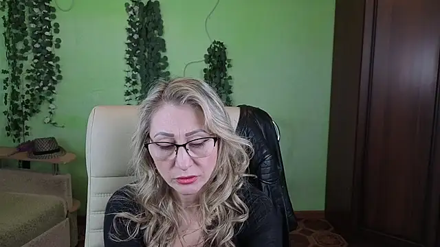 Habibi Honeyy online show from 01/18/26, 11:24