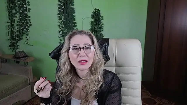 Habibi Honeyy online show from 03/02/26, 02:02