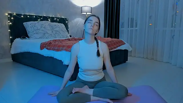 sweete chantal online show from 10/24/25, 05:23