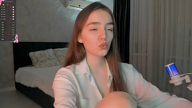 sweete chantal online show from 09/12/25, 05:13