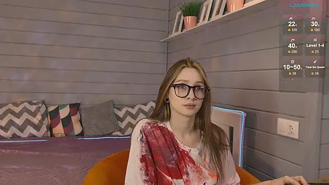 Vikki wyye online show from 10/14/25, 06:47