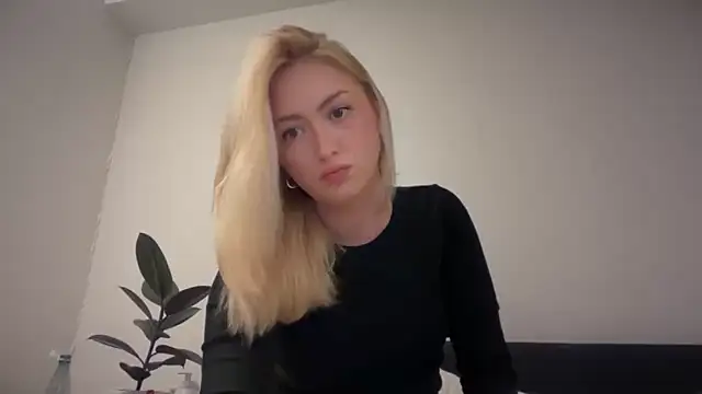 Kitty Swetty online show from 03/13/26, 08:03