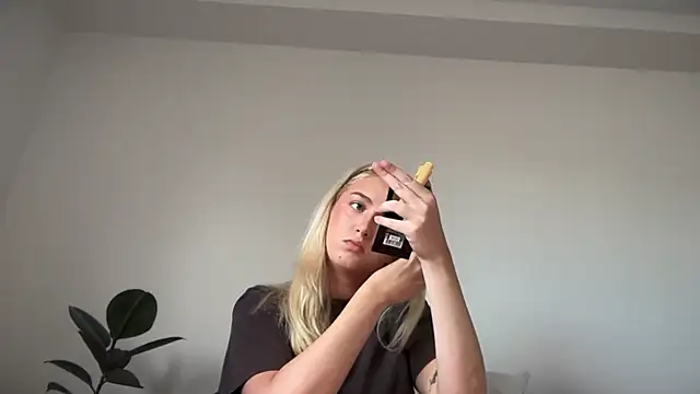 Kitty Swetty online show from 07/23/26, 05:42