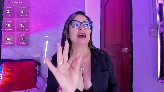 Agatha Pleasure online show from 01/19/26, 11:47