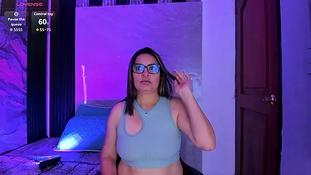 Agatha Pleasure online show from 03/06/26, 12:11