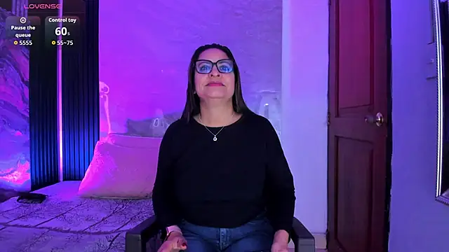 Agatha Pleasure online show from 03/05/26, 11:51