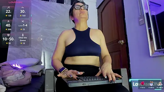 Agatha Pleasure online show from 12/13/25, 08:04