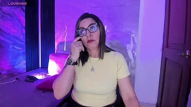 Agatha Pleasure online show from 02/03/26, 11:48