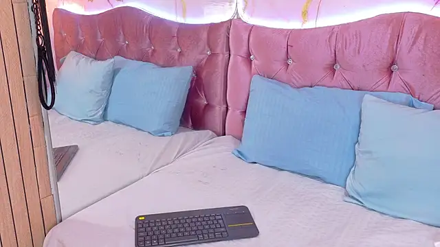 KARINAJTORRES online show from 07/14/26, 01:38