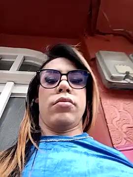 Snapshot of Daliana_Gounbolt chatting on 05/19/26, 11:28 Daliana Gounbolt online show from 05/19/26, 11:28
