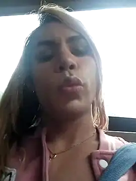 Snapshot of Daliana_Gounbolt chatting on 10/03/25, 11:23 Daliana Gounbolt online show from 10/03/25, 11:23