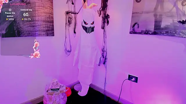 chelssy7 online show from 10/31/25, 03:36