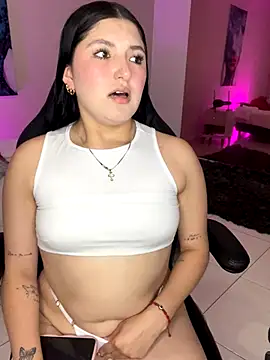 Celestee69 online show from 11/11/25, 07:41