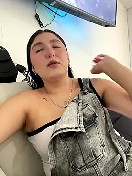 Snapshot of Celestee69 chatting on 01/17/26, 07:28 Celestee69 online show from 01/17/26, 07:28