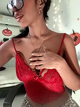 LeilaEbony online show from 10/11/25, 12:39