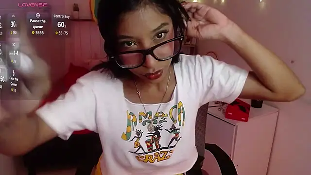 LeilaEbony online show from 09/17/25, 12:40