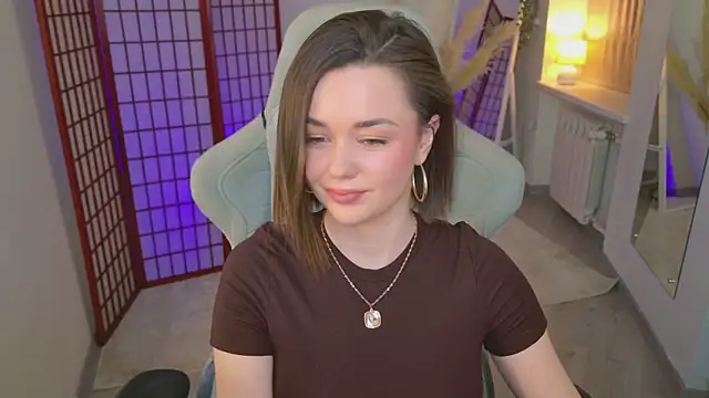 AvaFlower online show from 11/30/25, 03:13