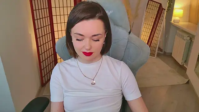 AvaFlower online show from 11/13/25, 03:49