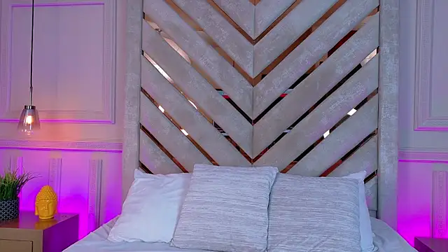 Snapshot of Agatha-Adams chatting on 11/20/25, 02:40 Agatha-Adams online show from 11/20/25, 02:40