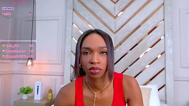 Snapshot of Agatha-Adams chatting on 09/23/25, 02:02 Agatha-Adams online show from 09/23/25, 02:02
