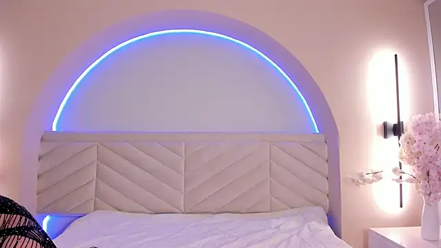 Bella Williiams online show from 03/30/26, 12:06