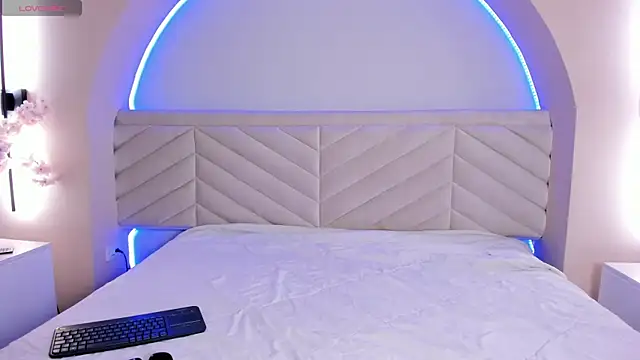 Bella Williiams online show from 03/31/26, 12:07