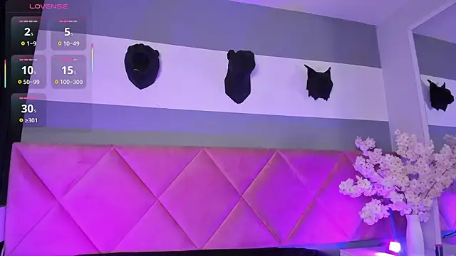 Bella Williiams online show from 12/03/25, 12:15