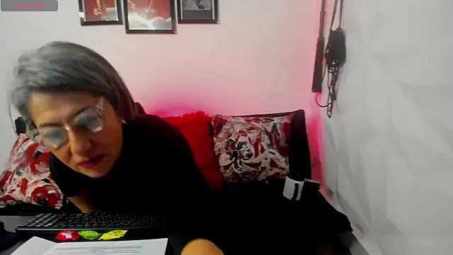 Snapshot of MistressNyx_cg chatting on 09/22/25, 01:39 MistressNyx cg online show from 09/22/25, 01:39