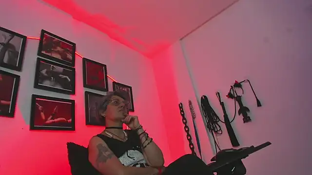 MistressNyx cg online show from 12/16/25, 03:05