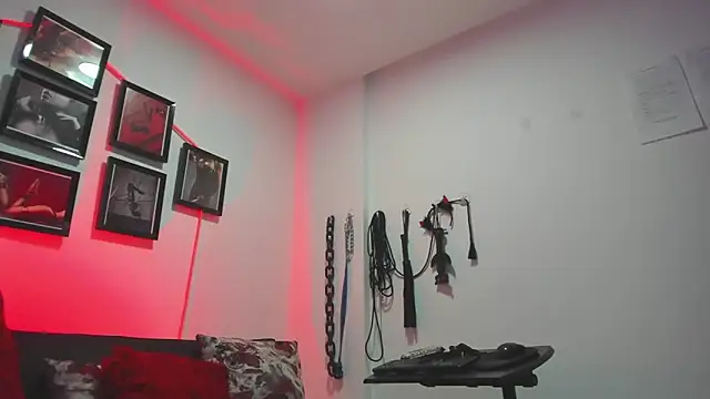 MistressNyx cg online show from 12/04/25, 02:49