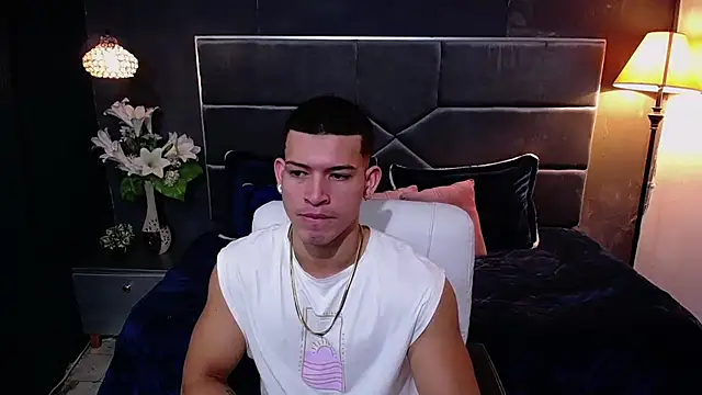 ethan rodgers online show from 10/18/25, 07:38