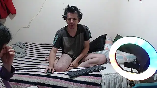 jade noah  online show from 10/03/25, 11:45