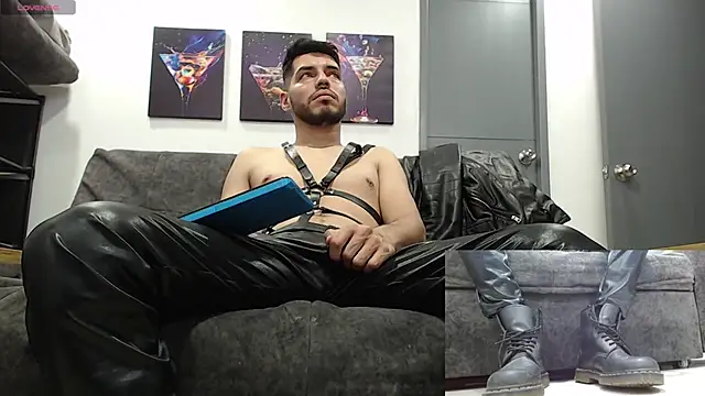 Snapshot of mackdaniels chatting on 12/02/25, 09:49 mackdaniels online show from 12/02/25, 09:49