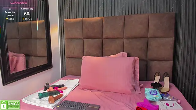 Gia Scott online show from 12/19/25, 08:33