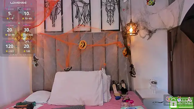 Gia Scott online show from 10/30/25, 09:01