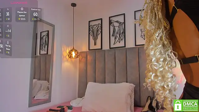 Gia Scott online show from 11/08/25, 08:34