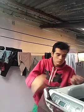 Ortiz3404 online show from 10/27/25, 06:42