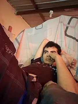 Ortiz3404 online show from 10/28/25, 06:07