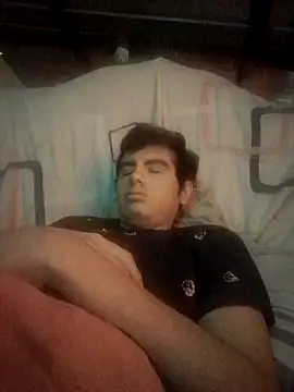 Ortiz3404 online show from 11/29/25, 01:44